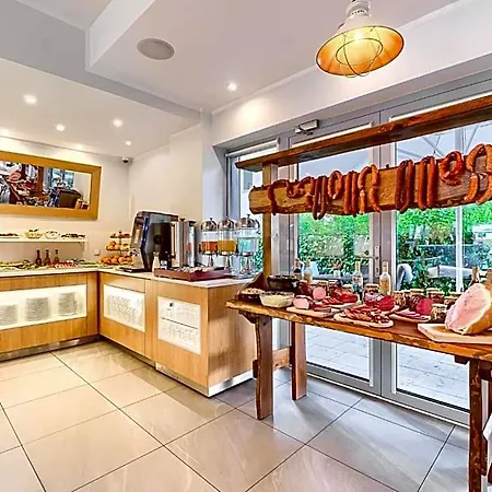 Hotel Laguna *